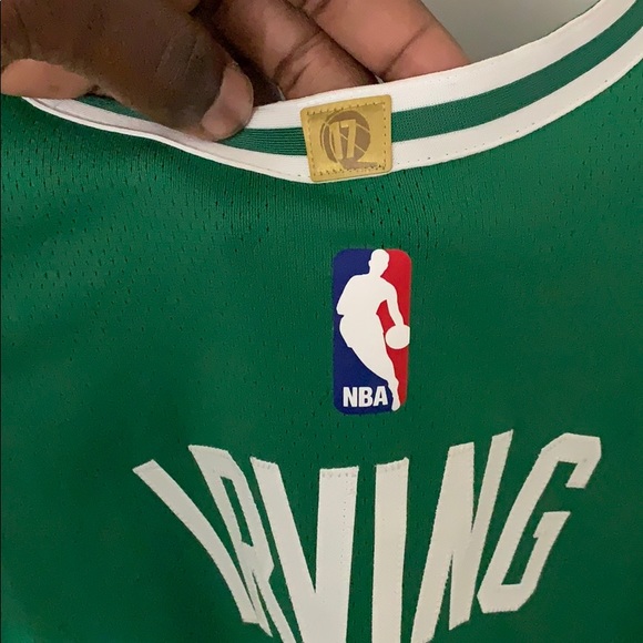 Celtics Jersey Kyrie Irving 11 - Picture 5 of 6